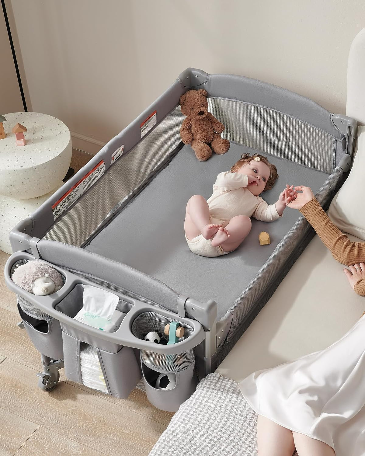 4-in-1 Baby Bassinet, Bedside Sleeper, Playard, Changing Table Q360