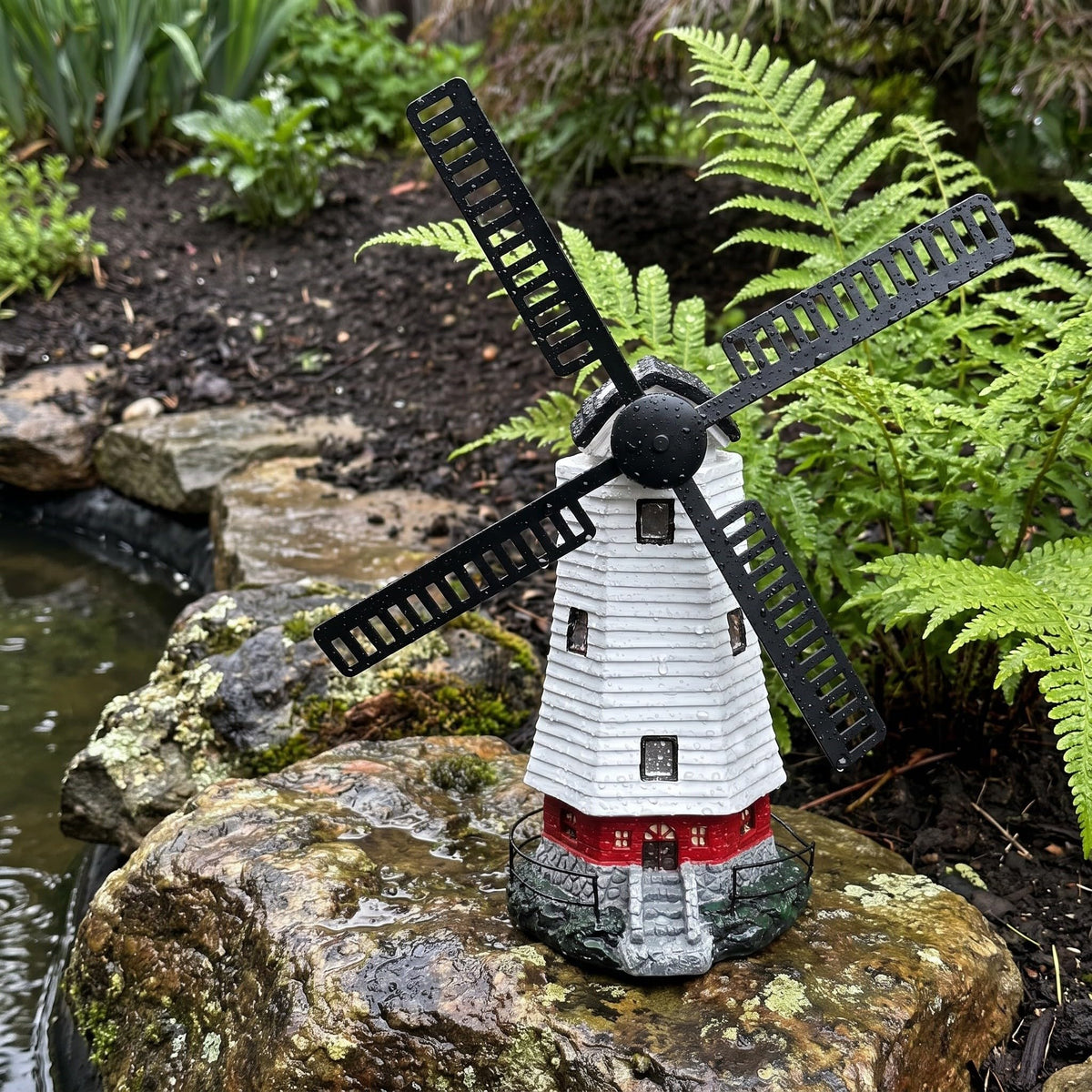 Solar Powered Rotating Lighthouse Garden Statue Light Q26847
